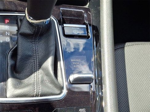 New 2025 Jeep Compass Limited w/ Elite Group image 16