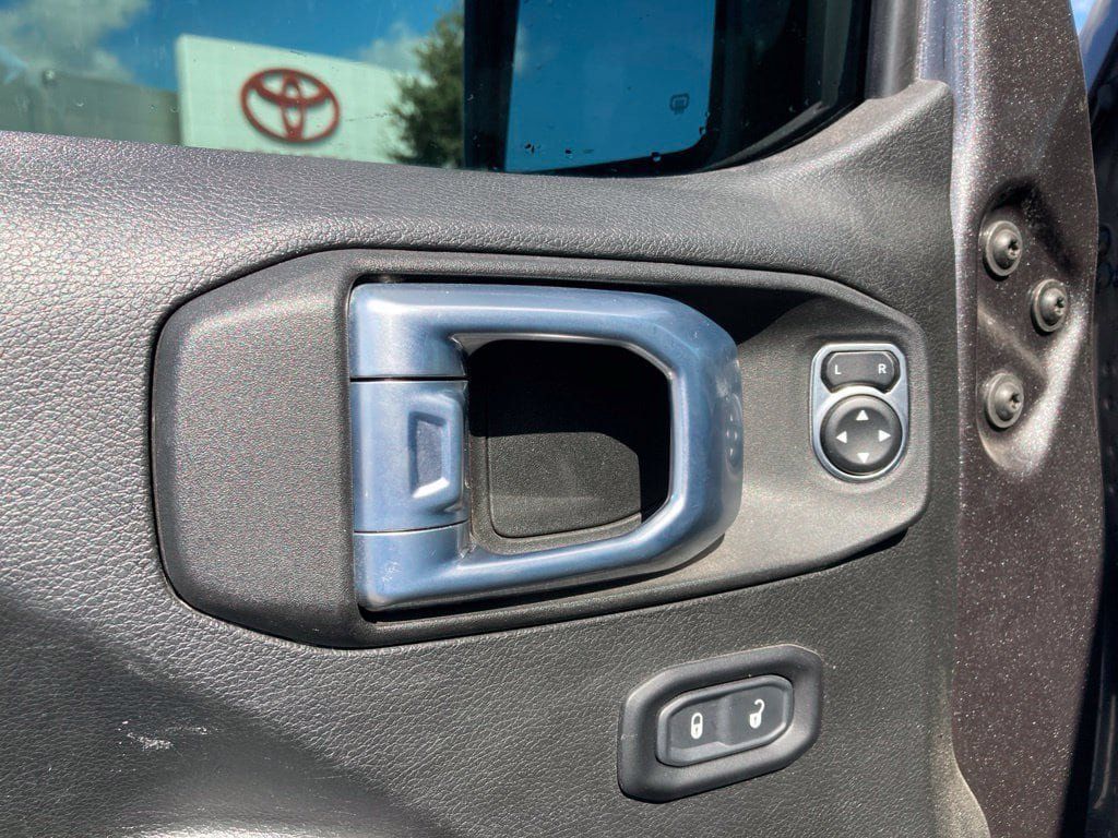 Used 2021 Jeep Wrangler Unlimited Sport w/ Sun And Sound Package AWD/4WD image 13