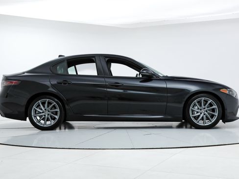 New 2025 Alfa Romeo Giulia w/ Driving Assist Package RWD image 6