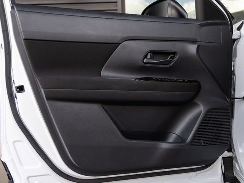 Used 2026 Nissan Kicks S FWD image 18