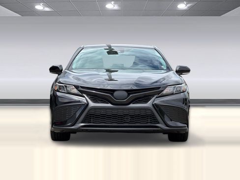 Certified 2024 Toyota Camry SE FWD image 6