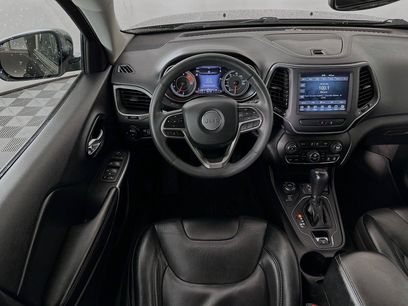 Used 2022 Jeep Cherokee Latitude Lux w/ Mopar Interior Package