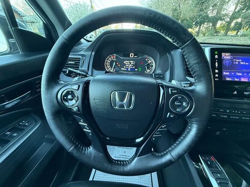 Used 2016 Honda Pilot Elite image 22
