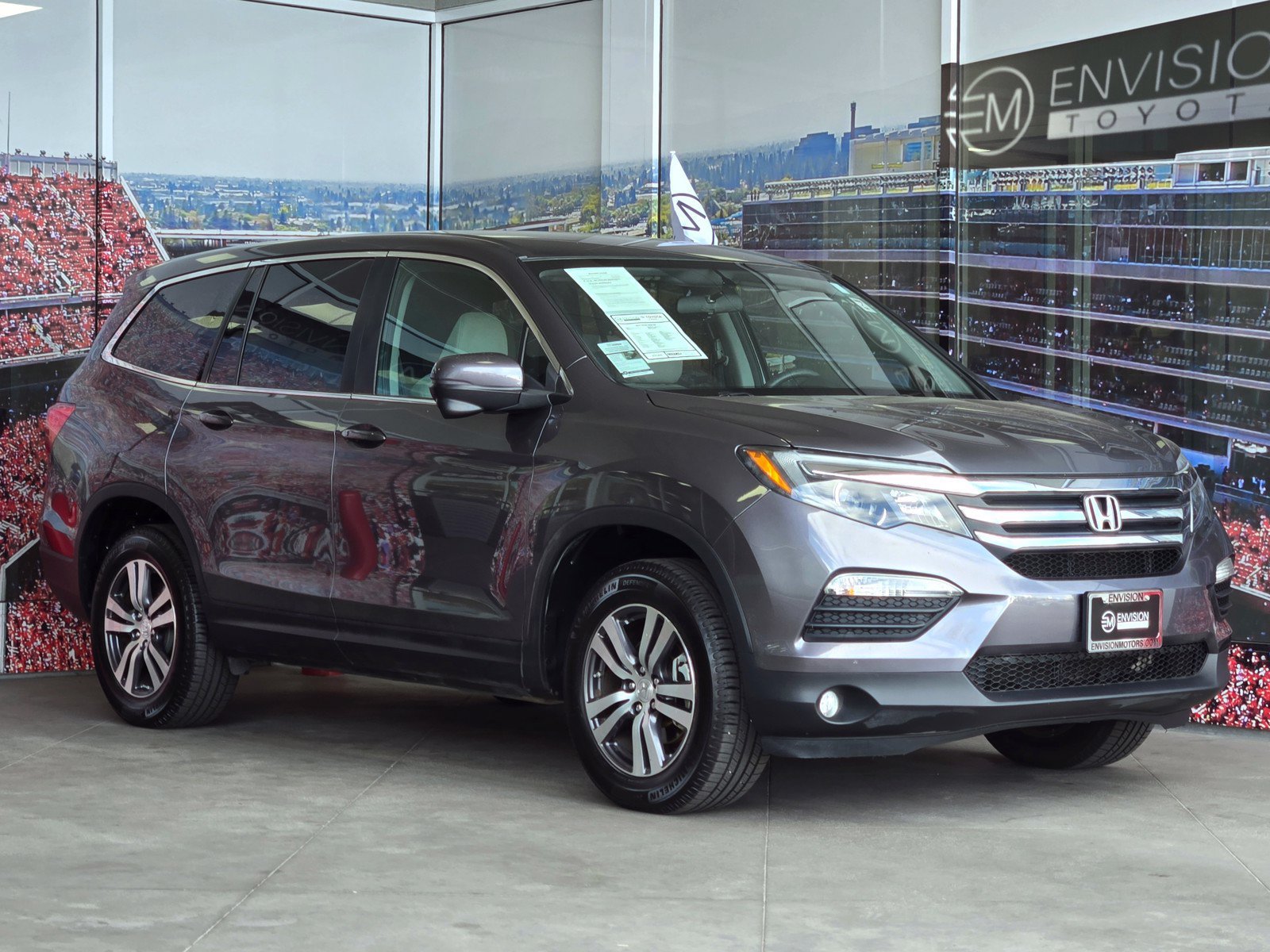Used 2017 Honda Pilot EX image 1