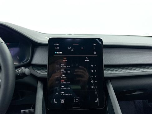 Used 2024 Polestar Polestar 2 image 23