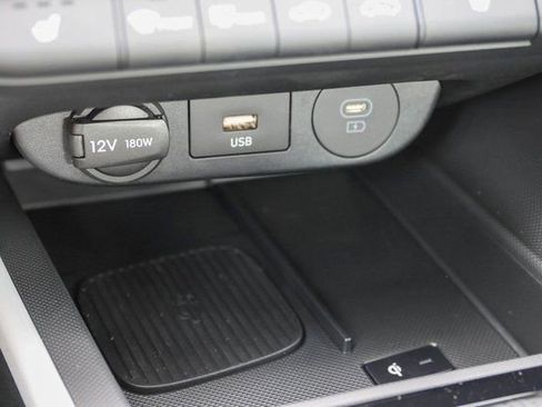 New 2026 Hyundai Elantra Limited FWD image 19