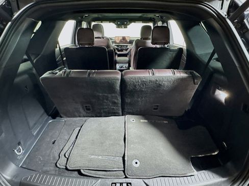 Used 2025 Ford Explorer Platinum w/ LUX Leather Package image 25