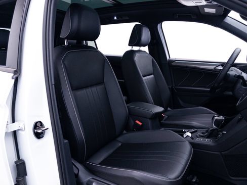 Used 2022 Volkswagen Tiguan SE R-Line FWD image 38