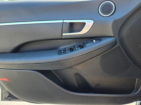 Used 2025 Hyundai Sonata SEL FWD image 34