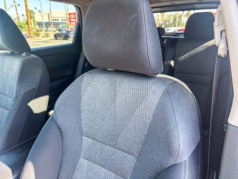 Used 2025 Nissan Rogue SV FWD image 25