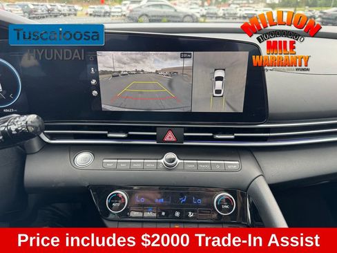 Used 2024 Hyundai Elantra Limited image 20