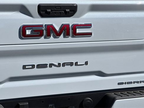 New 2026 GMC Sierra 3500 Denali w/ Denali Reserve Package image 33