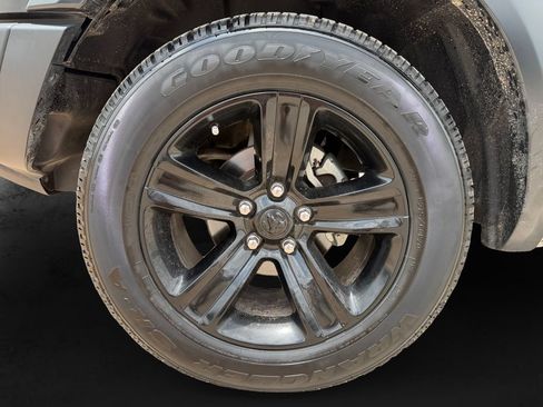 Used 2024 RAM 1500 Warlock RWD image 10