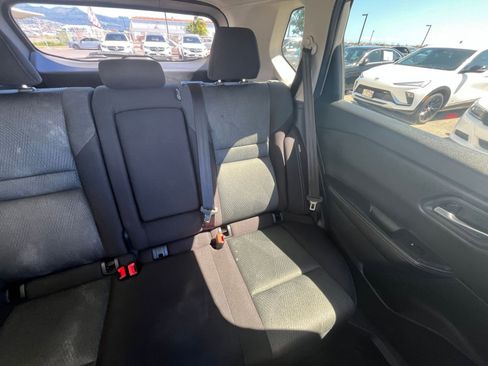 Used 2024 Nissan Rogue SV image 39