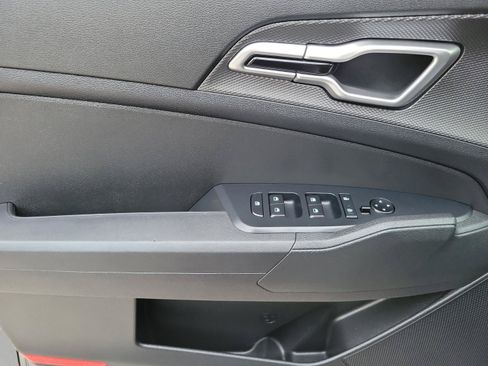 Certified 2023 Kia Sportage LX FWD image 13