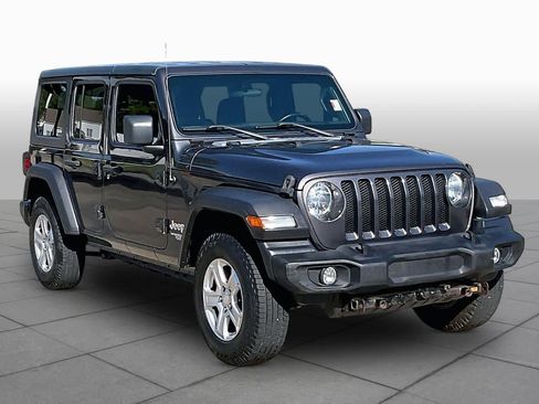 Used 2020 Jeep Wrangler Unlimited Sport S AWD/4WD image 3
