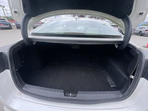 Used 2015 Kia Optima LX FWD image 25