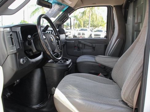 Used 2019 Chevrolet Express 3500 w/ Power Convenience Package image 16