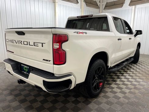 Certified 2022 Chevrolet Silverado 1500 RST w/ Redline Edition AWD/4WD image 22