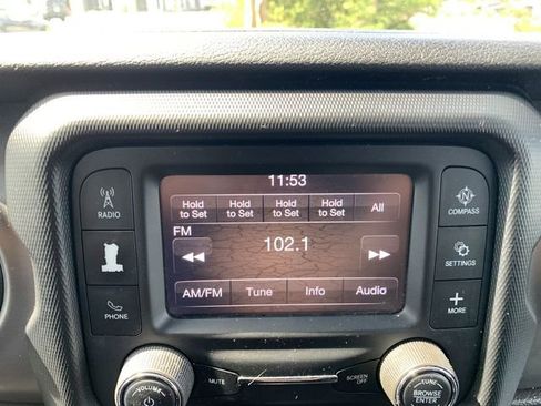 Used 2020 Jeep Wrangler Unlimited Sport S image 23