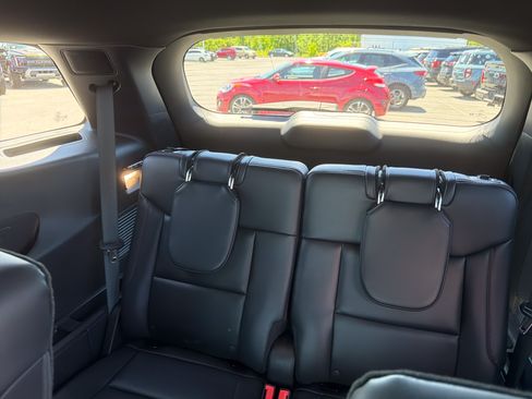 Used 2025 Ford Explorer ST AWD/4WD image 14