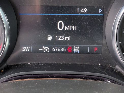 Used 2021 Buick Encore GX Essence w/ Experience Buick Package image 5