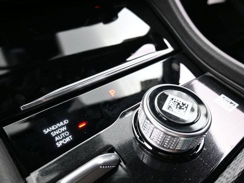 New 2025 Jeep Grand Cherokee L Limited image 25