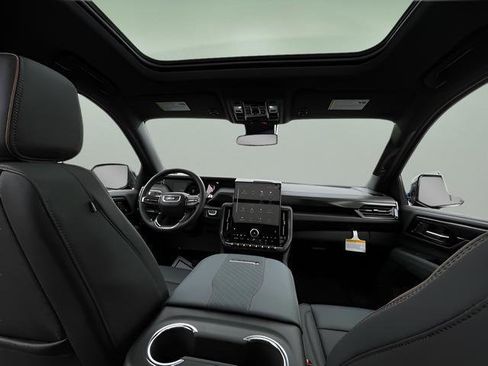 New 2026 GMC Yukon AT4 w/ LPO, Floor Liner Package image 34