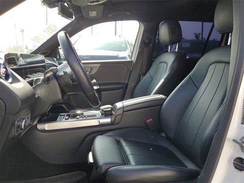 Used 2021 Mercedes-Benz GLB 250 4MATIC image 18