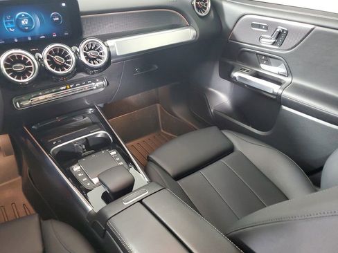 Used 2023 Mercedes-Benz GLB 250 image 16
