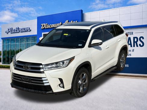 Used 2019 Toyota Highlander Limited Platinum FWD image 12