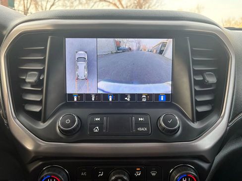 Used 2022 GMC Acadia AT4 w/ Technology Package image 28