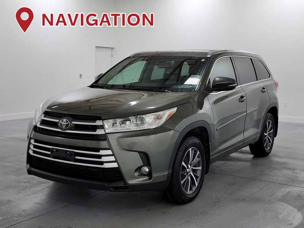Used 2018 Toyota Highlander XLE AWD/4WD image 4