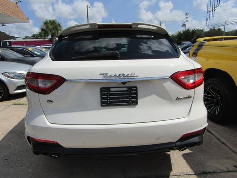 Used 2019 Maserati Levante GranSport AWD/4WD image 3