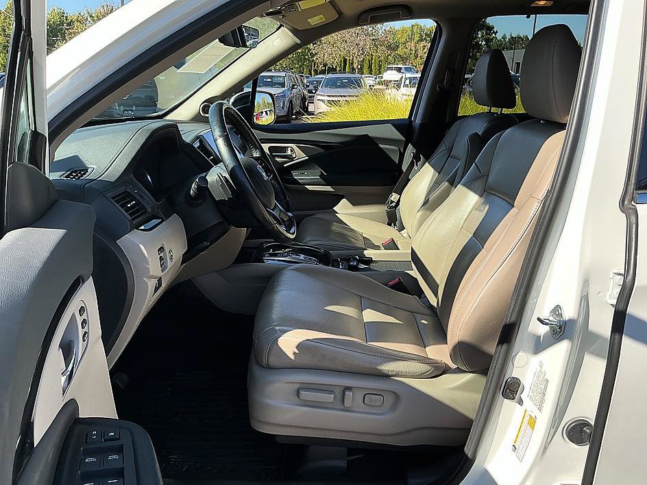 Used 2021 Honda Pilot Elite image 12