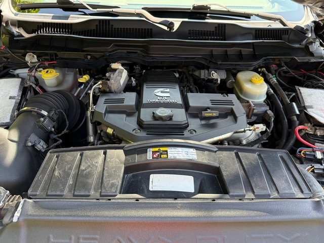 Used 2012 RAM 3500 ST w/ Chrome Appearance Group RWD image 10