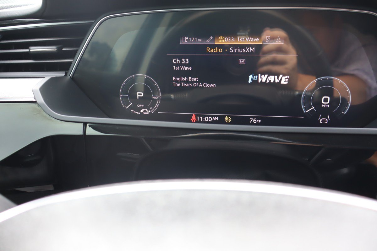 Used 2021 Audi e-tron Prestige w/ Prestige Package AWD/4WD image 18
