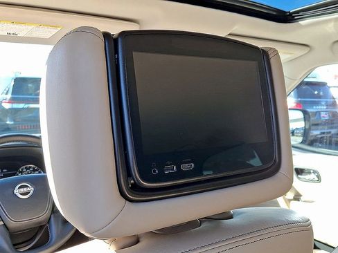 Used 2022 Nissan Armada Platinum w/ Captain's Chairs Package AWD/4WD image 27