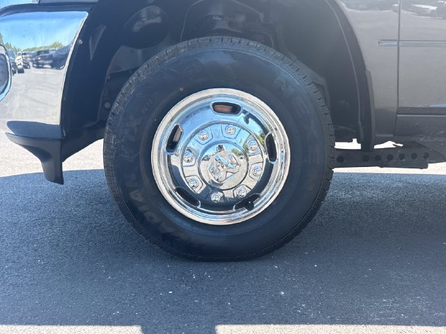 Used 2024 RAM 3500 Tradesman w/ Chrome Appearance Group AWD/4WD image 5