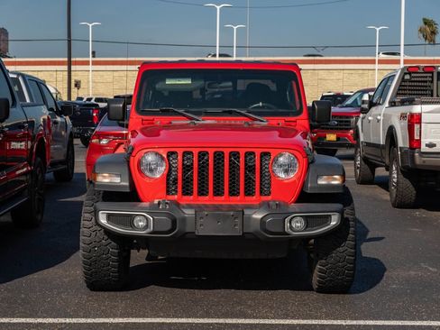 Used 2023 Jeep Gladiator Sport AWD/4WD image 2
