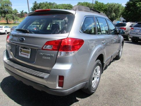 Used 2011 Subaru Outback 2.5i AWD/4WD image 11