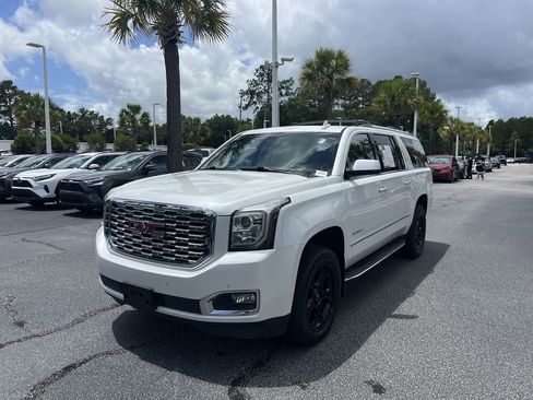 Used 2020 GMC Yukon XL Denali w/ Open Road Package AWD/4WD image 5