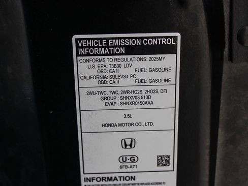 Used 2025 Honda Pilot Touring image 28