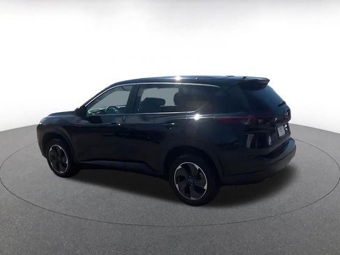 Used 2025 Nissan Rogue SV FWD image 10