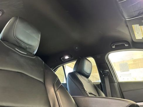 Certified 2024 Cadillac XT4 Premium Luxury image 17