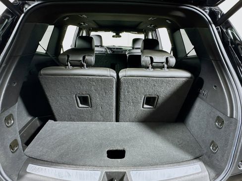 Used 2024 Cadillac XT6 Premium Luxury image 27