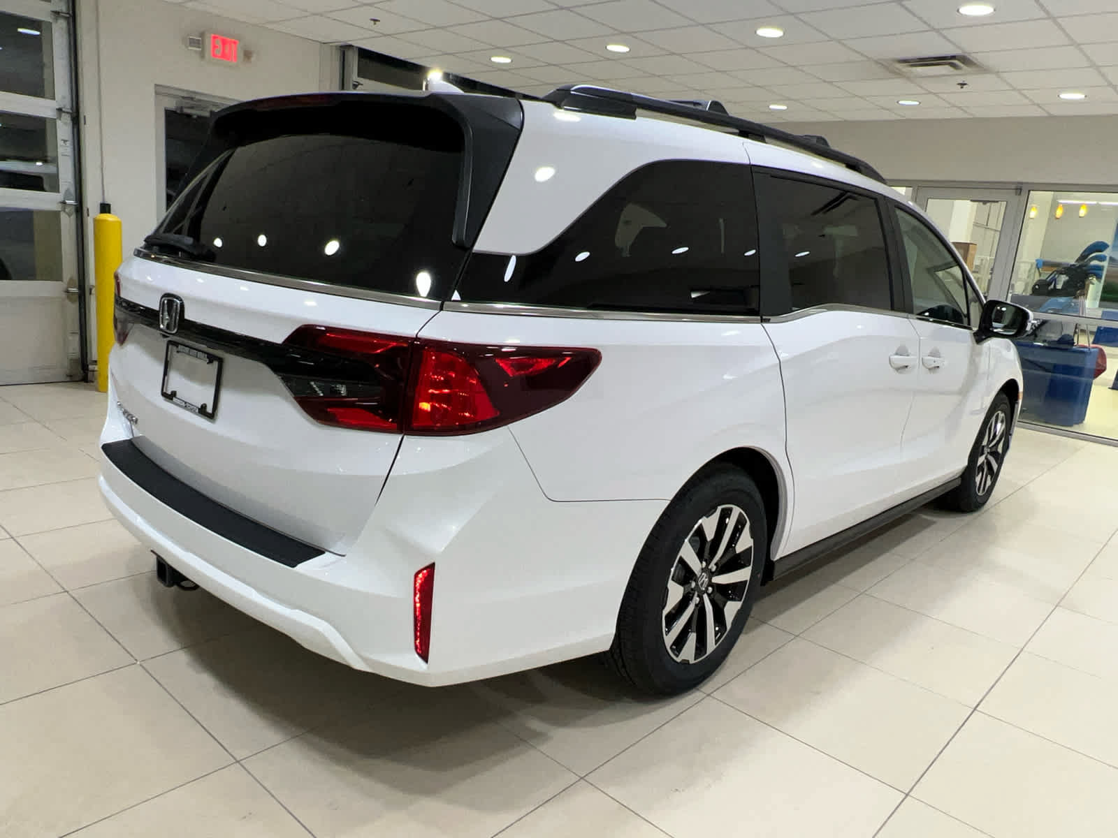 New 2027 Honda Odyssey EX-L image 5