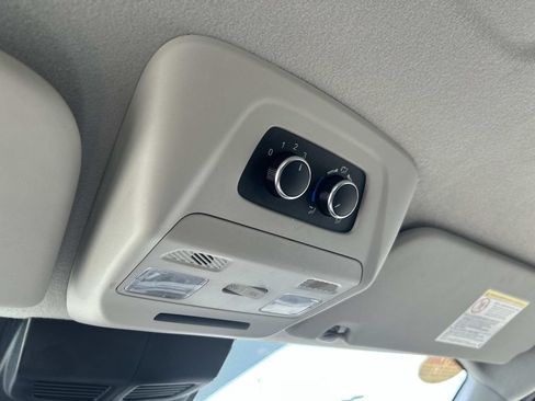 Used 2022 Ford Transit 350 XLT RWD image 24