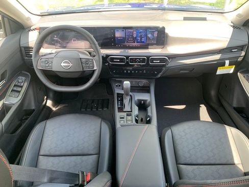 New 2026 Nissan Sentra SR w/ SR Premium Package FWD image 11