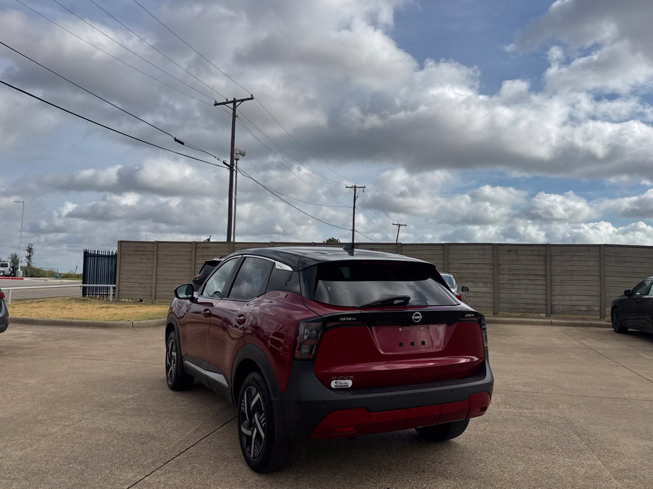 Used 2025 Nissan Kicks SV FWD image 19